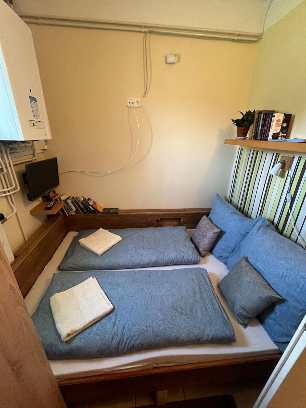 Appartement Tejfeles Vendeghaz à Porva Extérieur photo