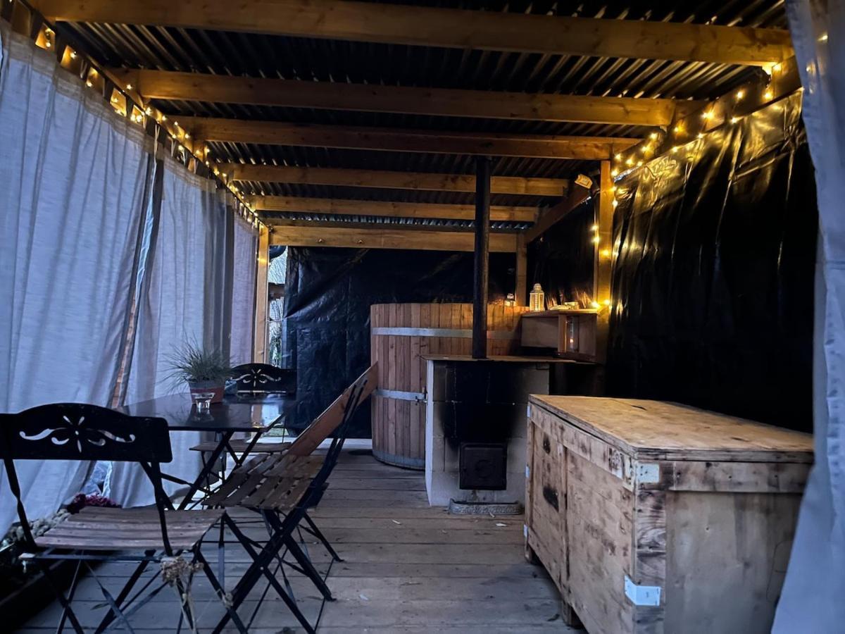 Appartement Tejfeles Vendeghaz à Porva Extérieur photo